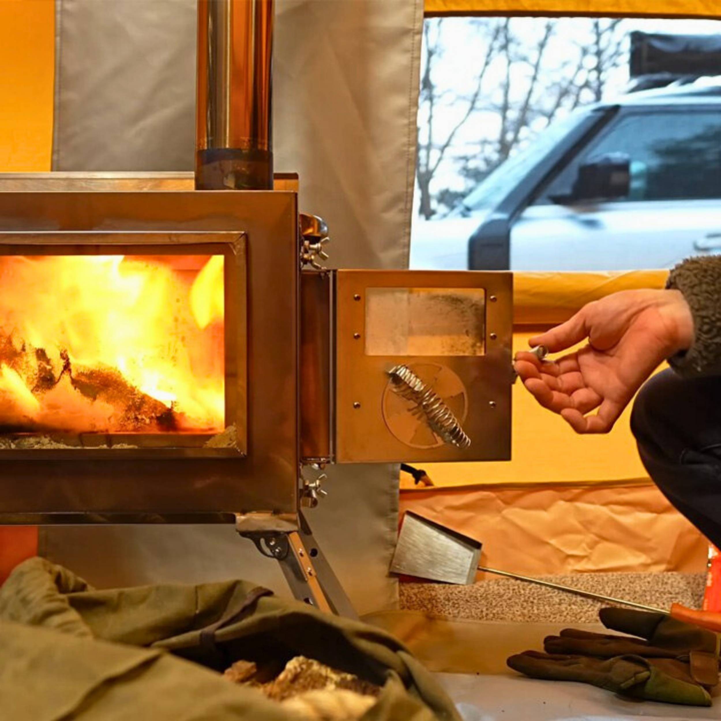 Coody Familia AirTent 13.6 Forest Green (2-10 Person) + RBM Wood Stove Caminus M