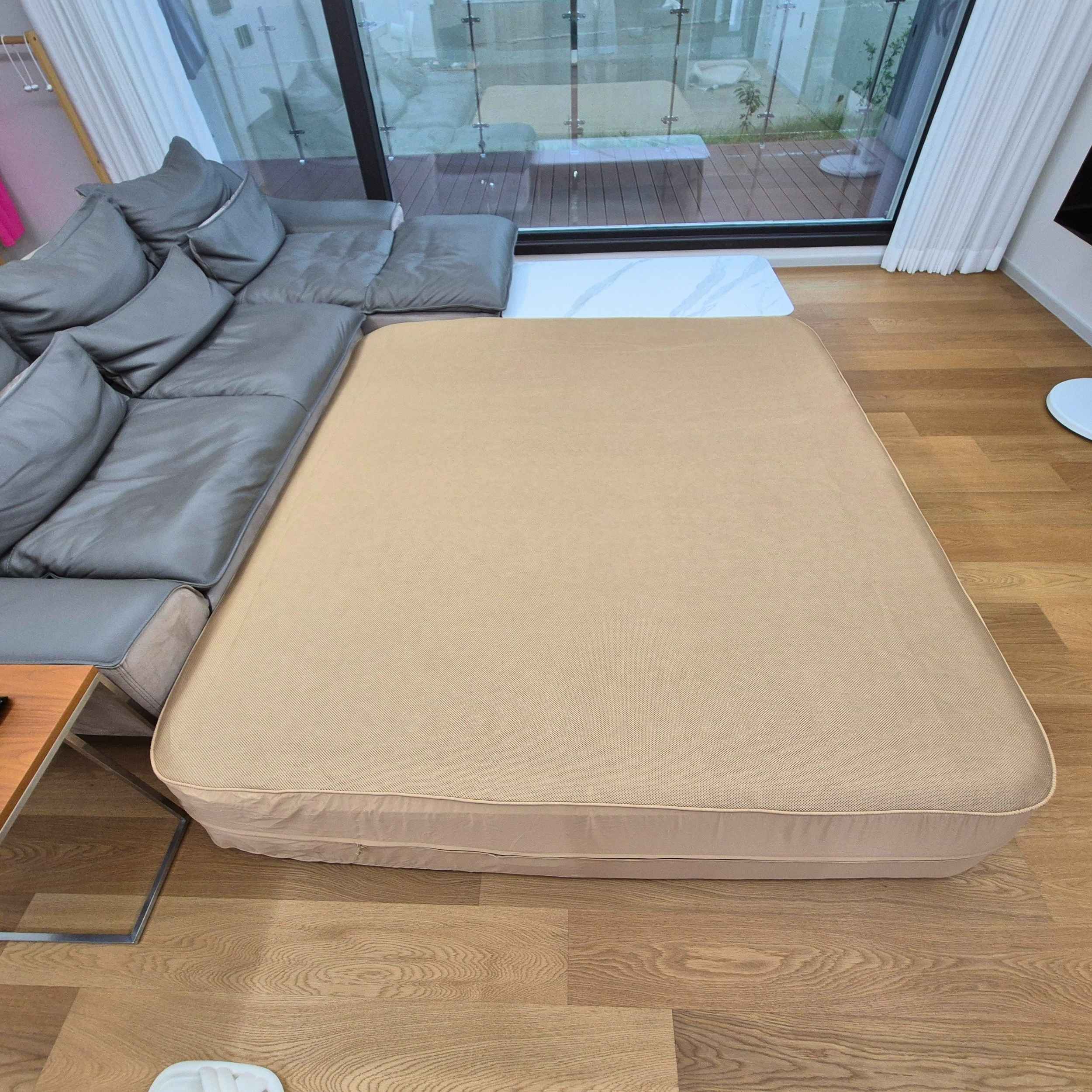 Coody Air Mattress Beige Queen (197×150×35 cm) – Premium Air Bed with Built-in Pump