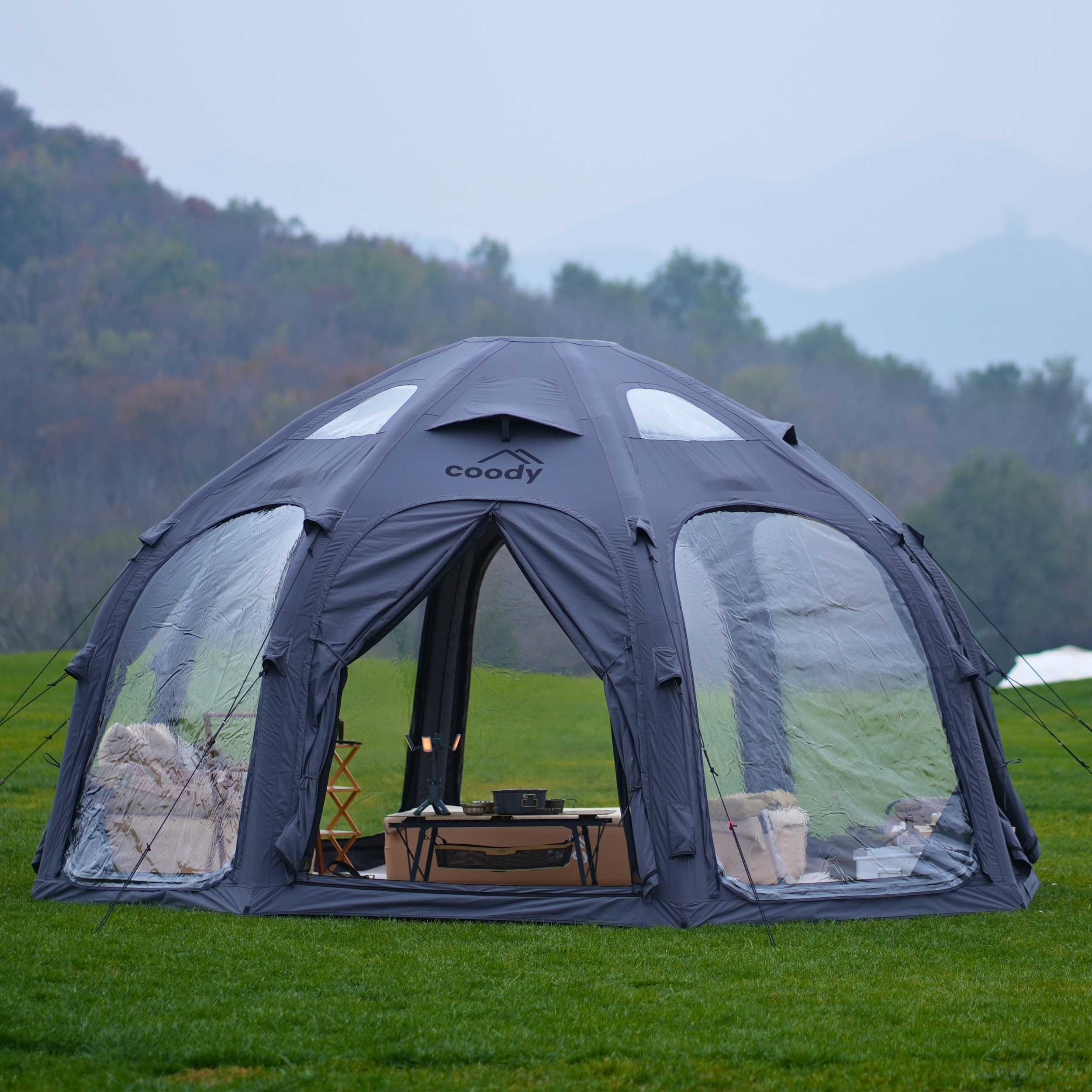 Refugio inflable Coody Aurora Dome negro para exteriores (2-4 personas)