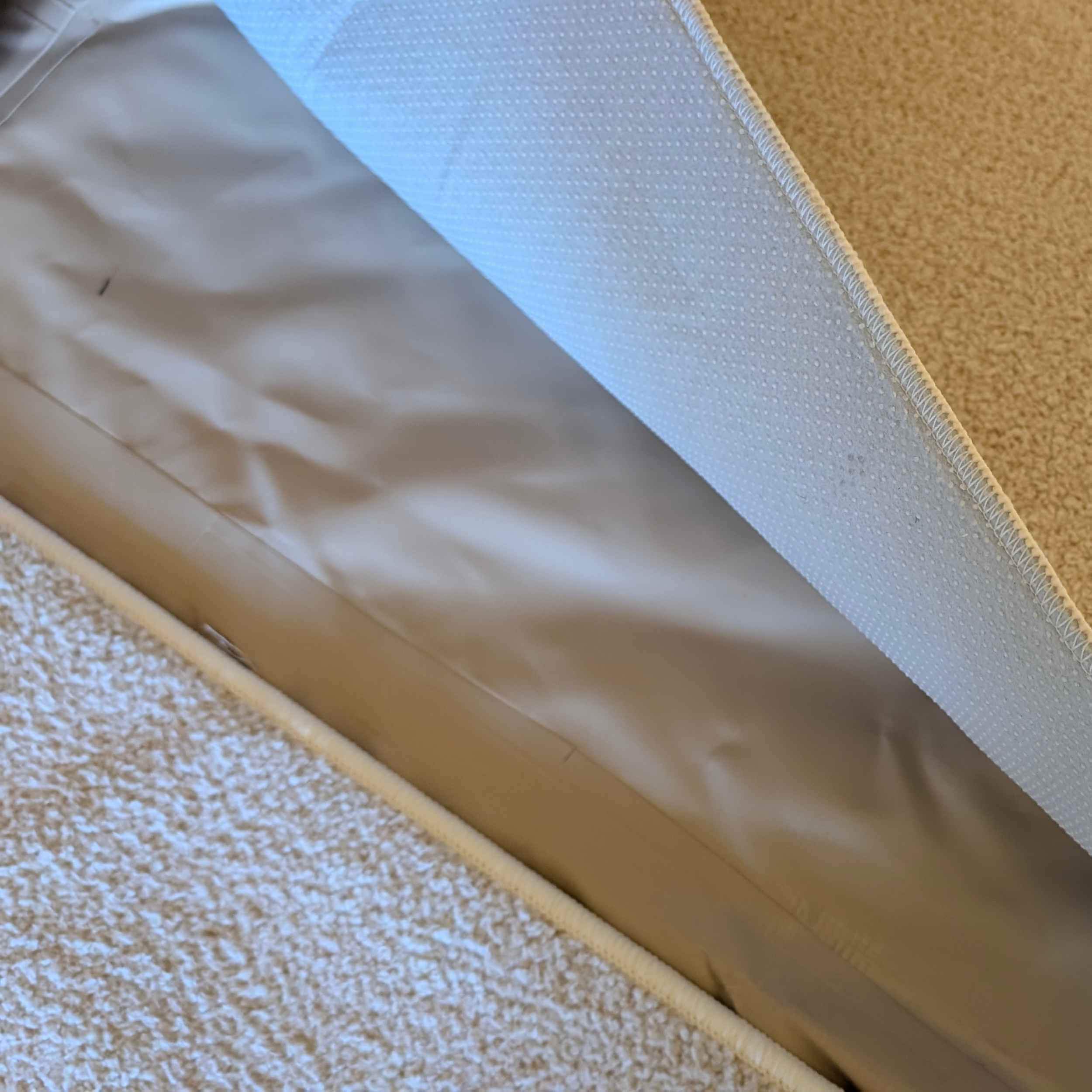 Alfombra Coody: diseñada para la tienda Coody Hub (beige)