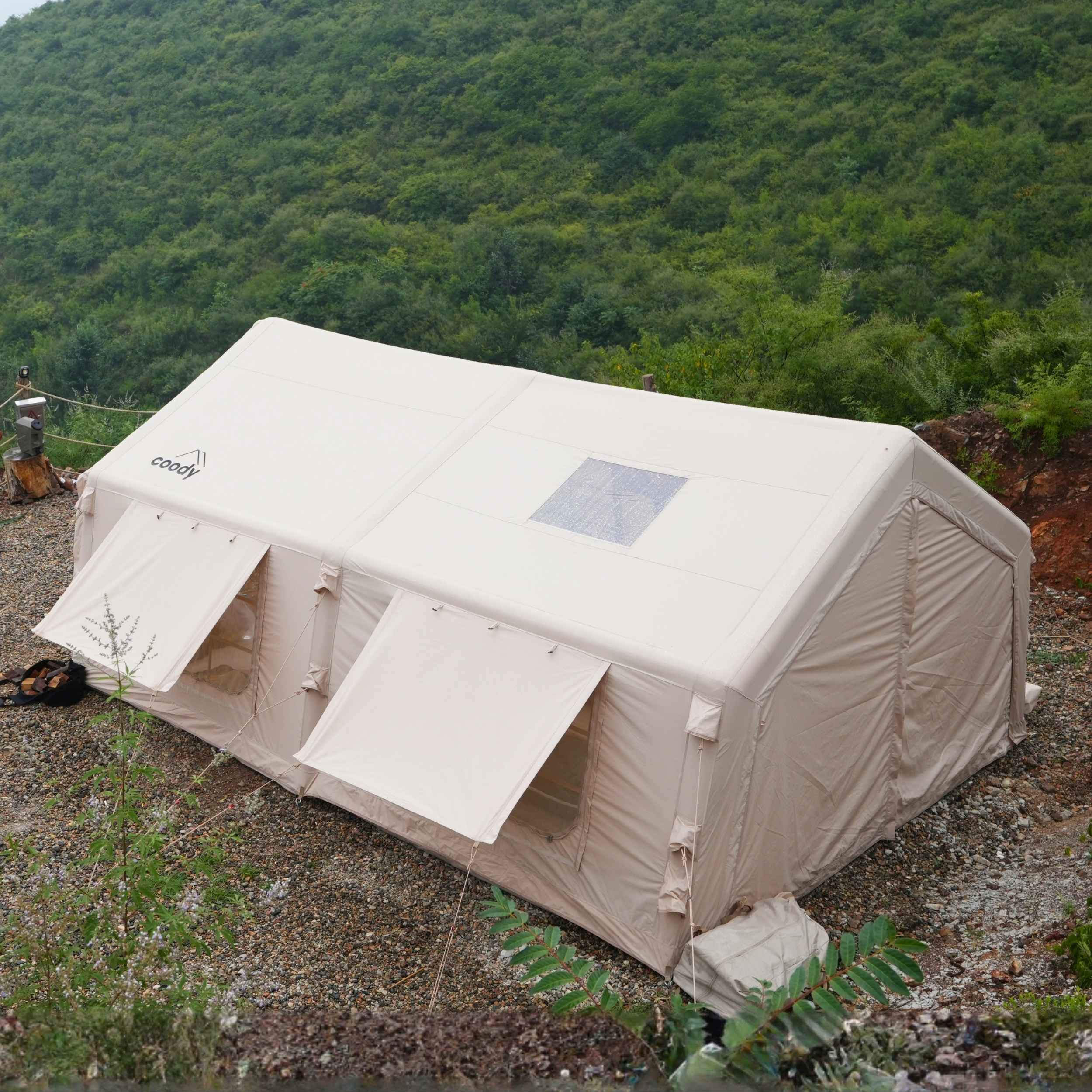 Coody Familia AirTent 17.2 Beige Inflatable Tent with Stove Jack