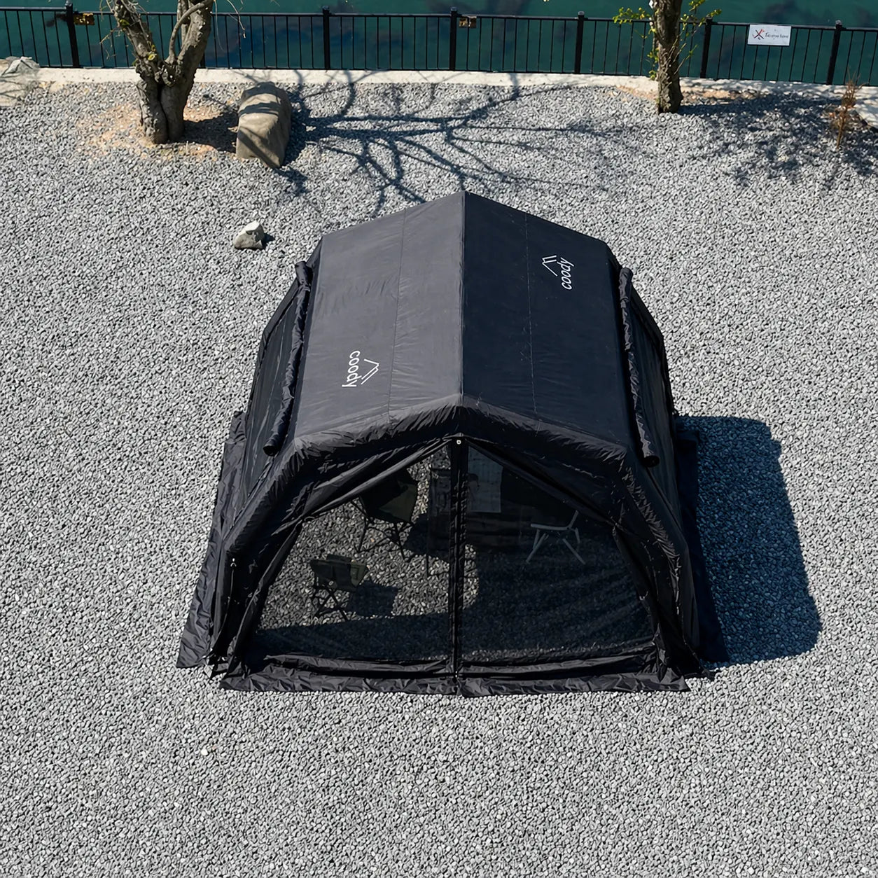 Tienda de campaña inflable Coody 8.0 Air negra - Casa de campaña para acampar (1-4 personas)