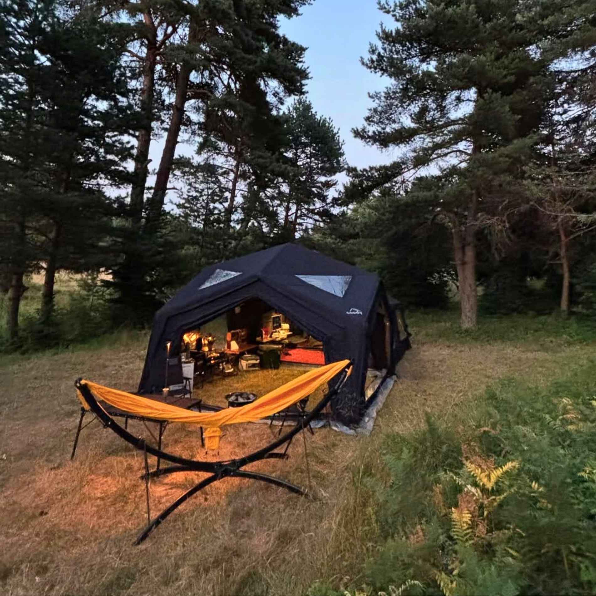 Tiendas inflables Coody Air Tent Hub Shelter negras para acampar (2-6 personas)